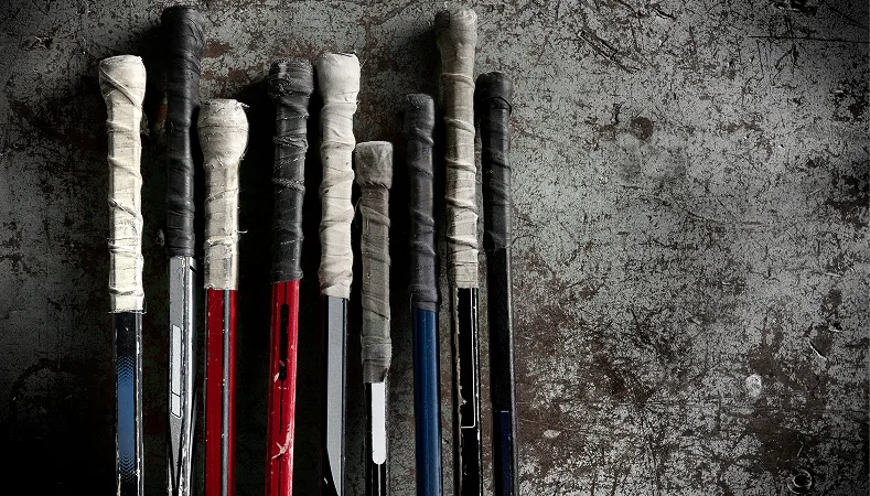 I AM travailleuse et travailleur en fabrication de bâtons de hockey