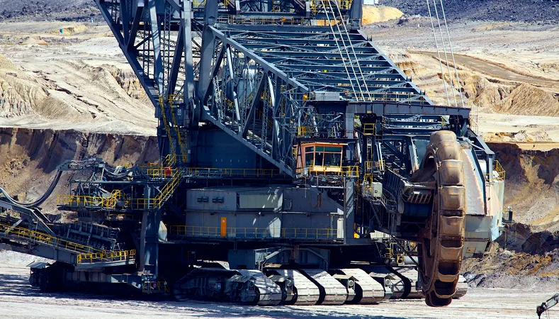 I AM travailleuse et travailleur en fabrication, vente et service d’équipements industriels lourds